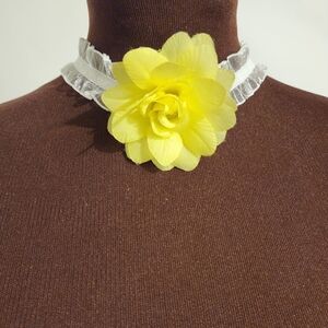 Hand Crafted Floral Choker Necklace Yellow White Flower Choker